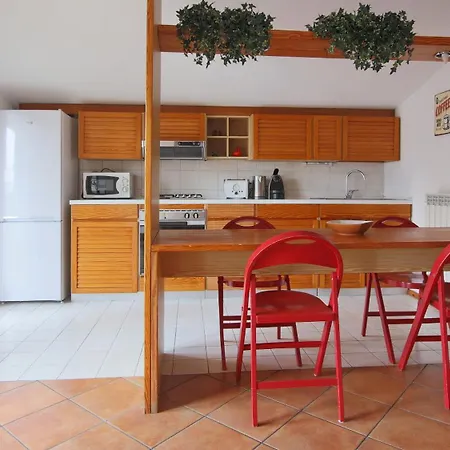 Italianway - Piazza Nuova 3 * San Fedele Intelvi