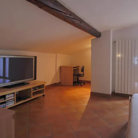 Italianway - Piazza Nuova 3 Apartament