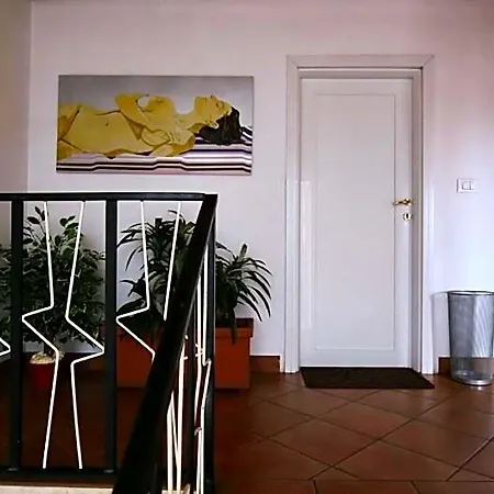 Italianway - Piazza Nuova 3 * San Fedele Intelvi